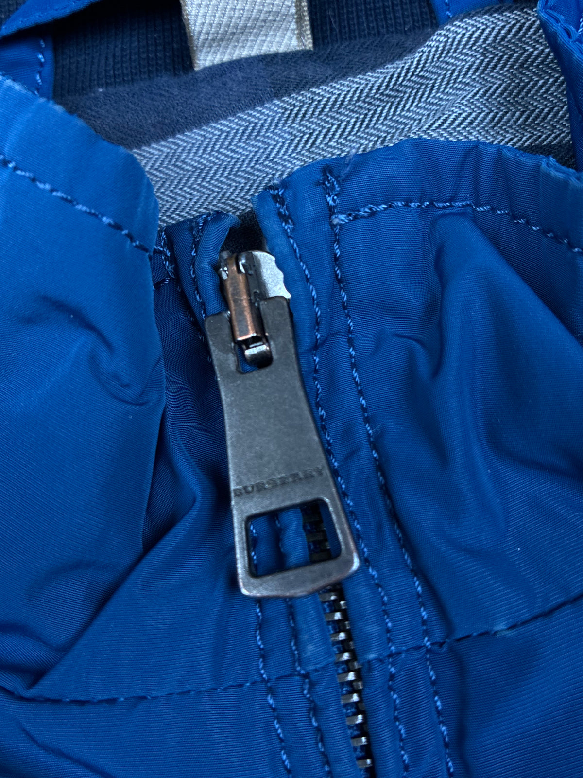 vintage Burberry windbreaker {S}