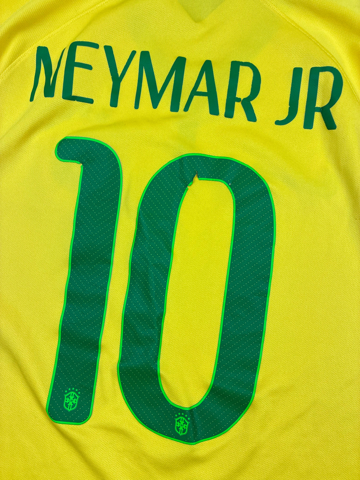 vintage Nike Brasil NEYMAR10 home jersey {M}