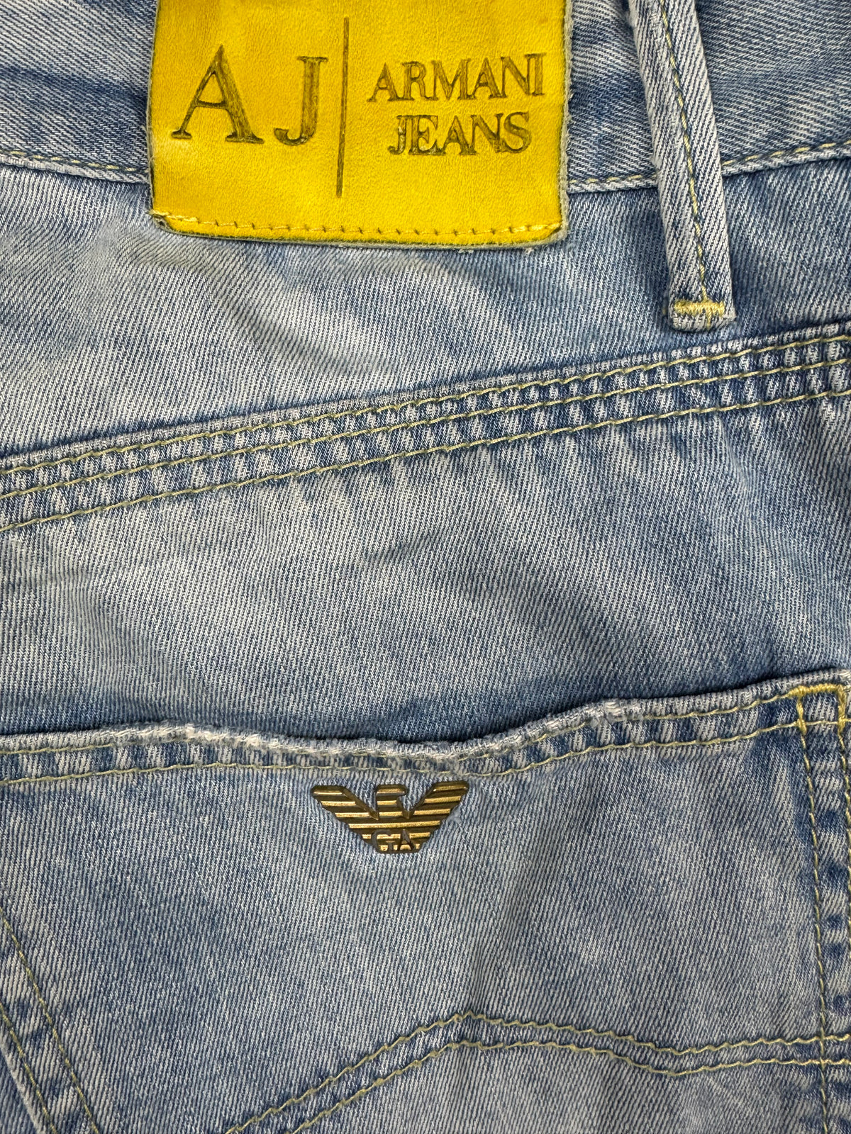 vintage Armani jeans {M}