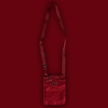 Lade das Bild in den Galerie-Viewer, vintage Prada slingbag
