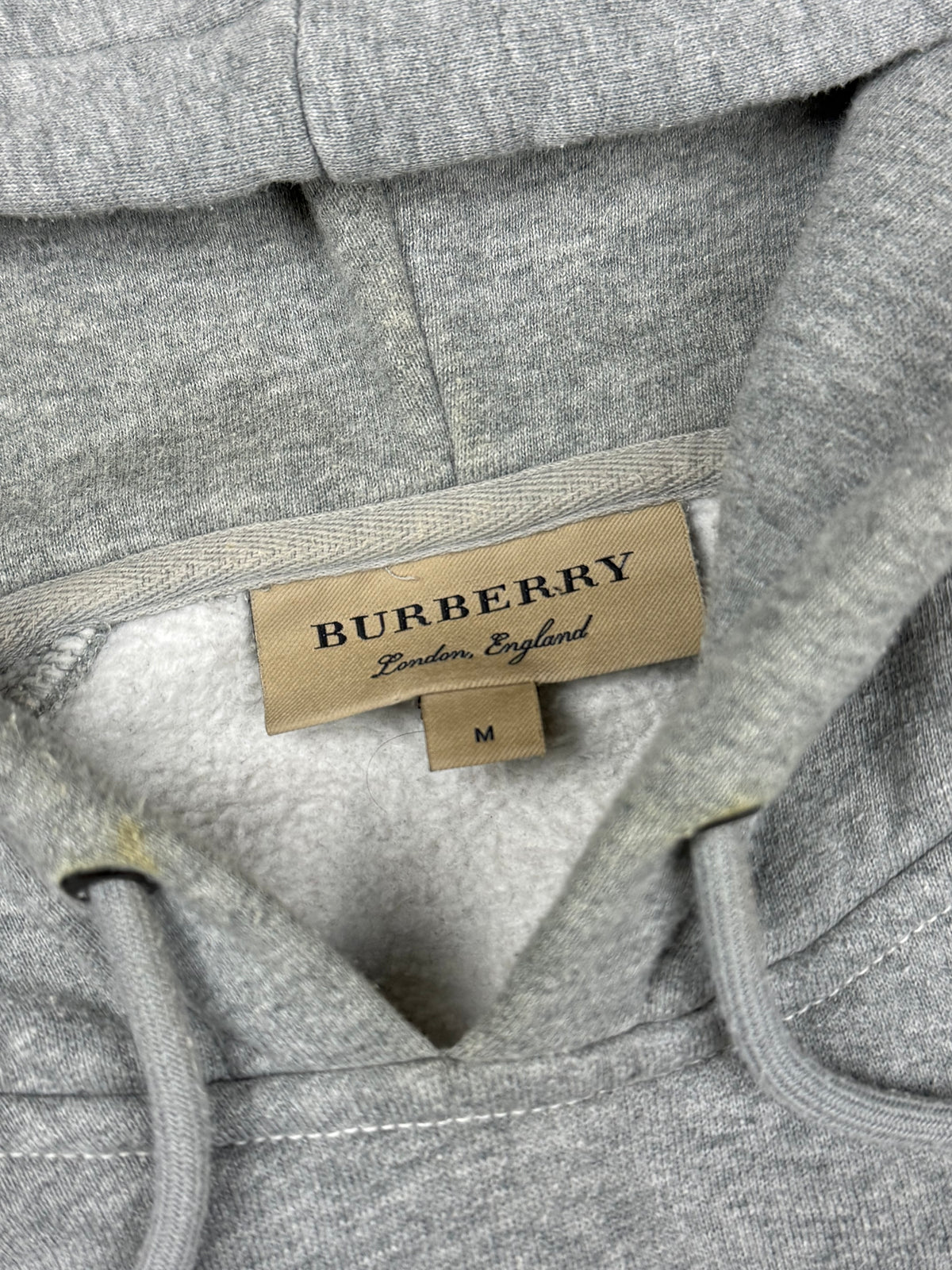 vintage Burberry hoodie {M}