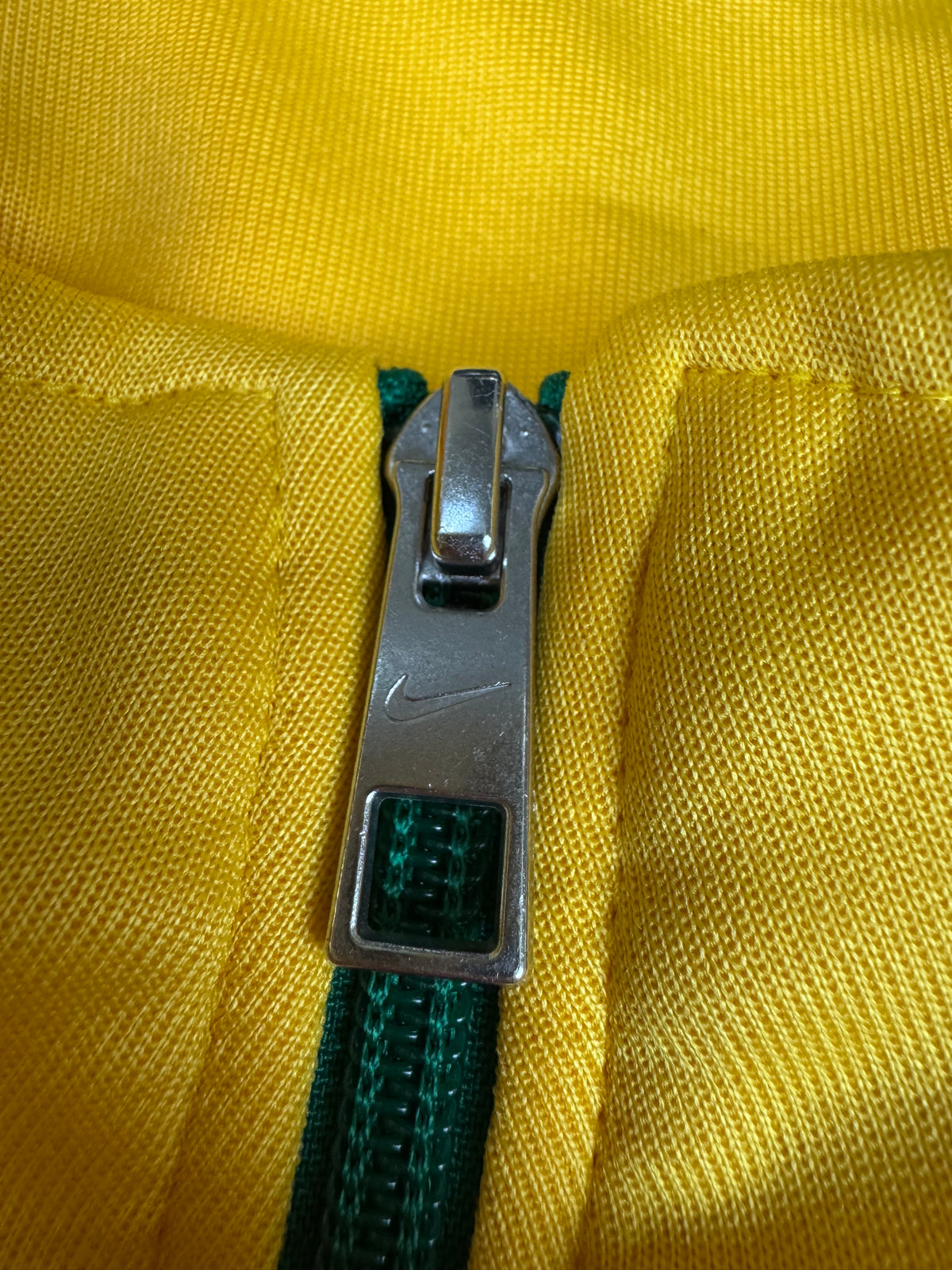 vintage Nike Brasil trackjacket {S}