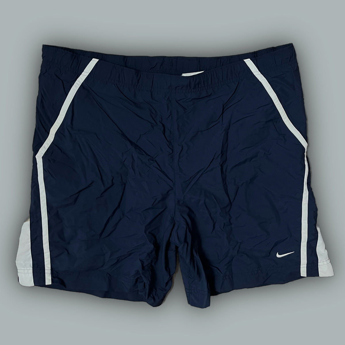 vintage Nike shorts {M}