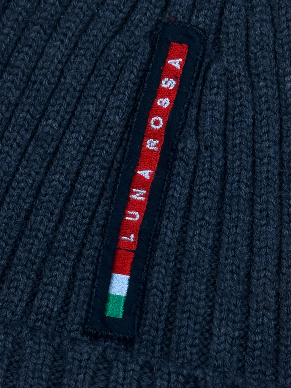 vintage Luna Rossa beanie