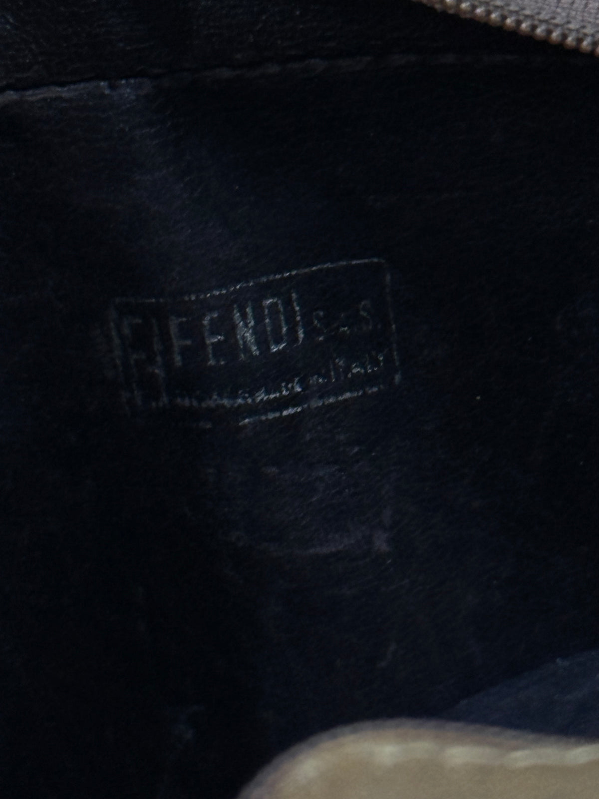 vintage Fendi slingbag
