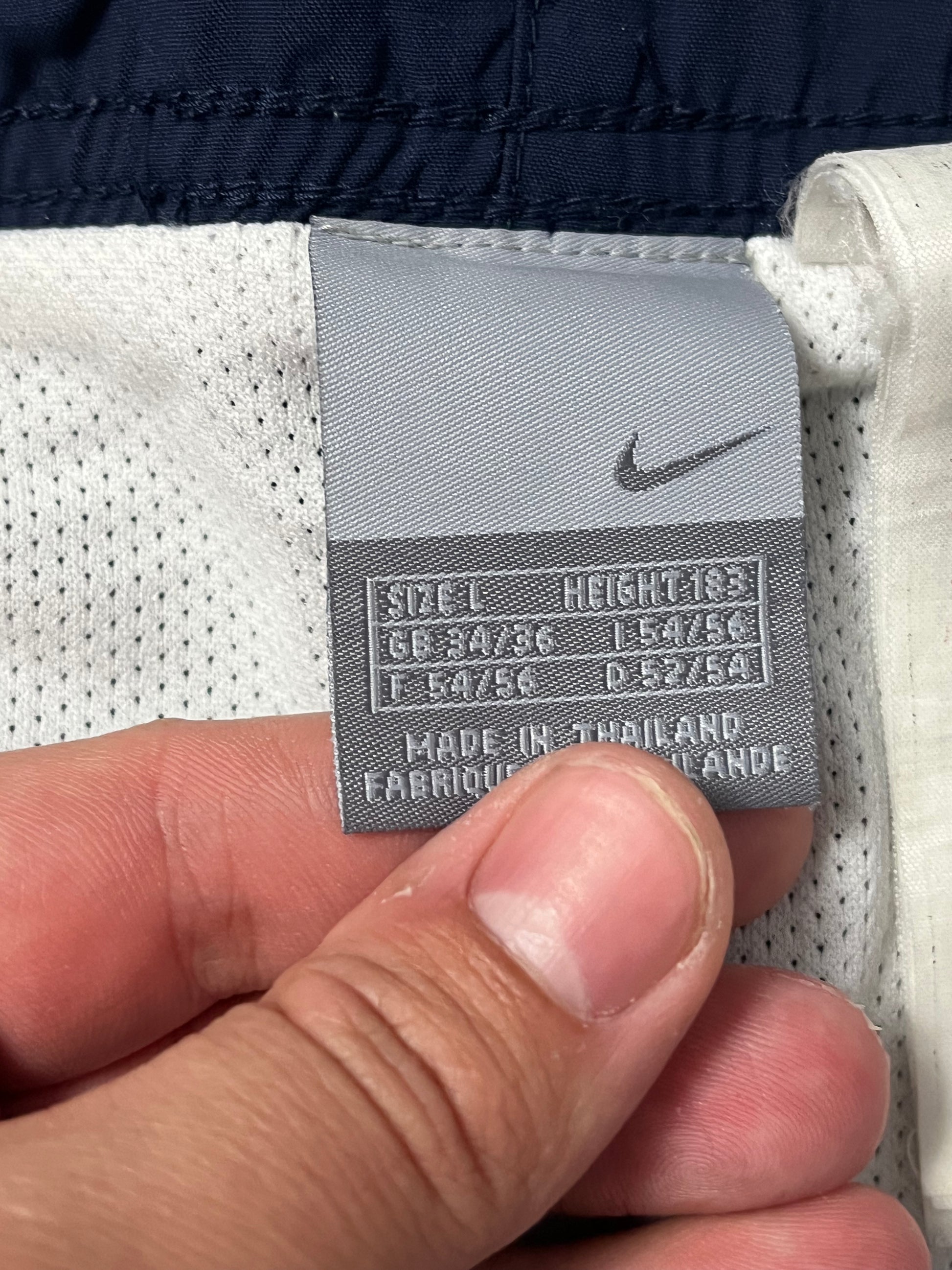 vintage Nike shorts {M}