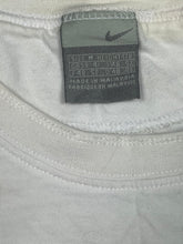 Load image into Gallery viewer, vintage Nike t-shirt {M}

