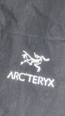 vintage Arcteryx windbreaker {M}