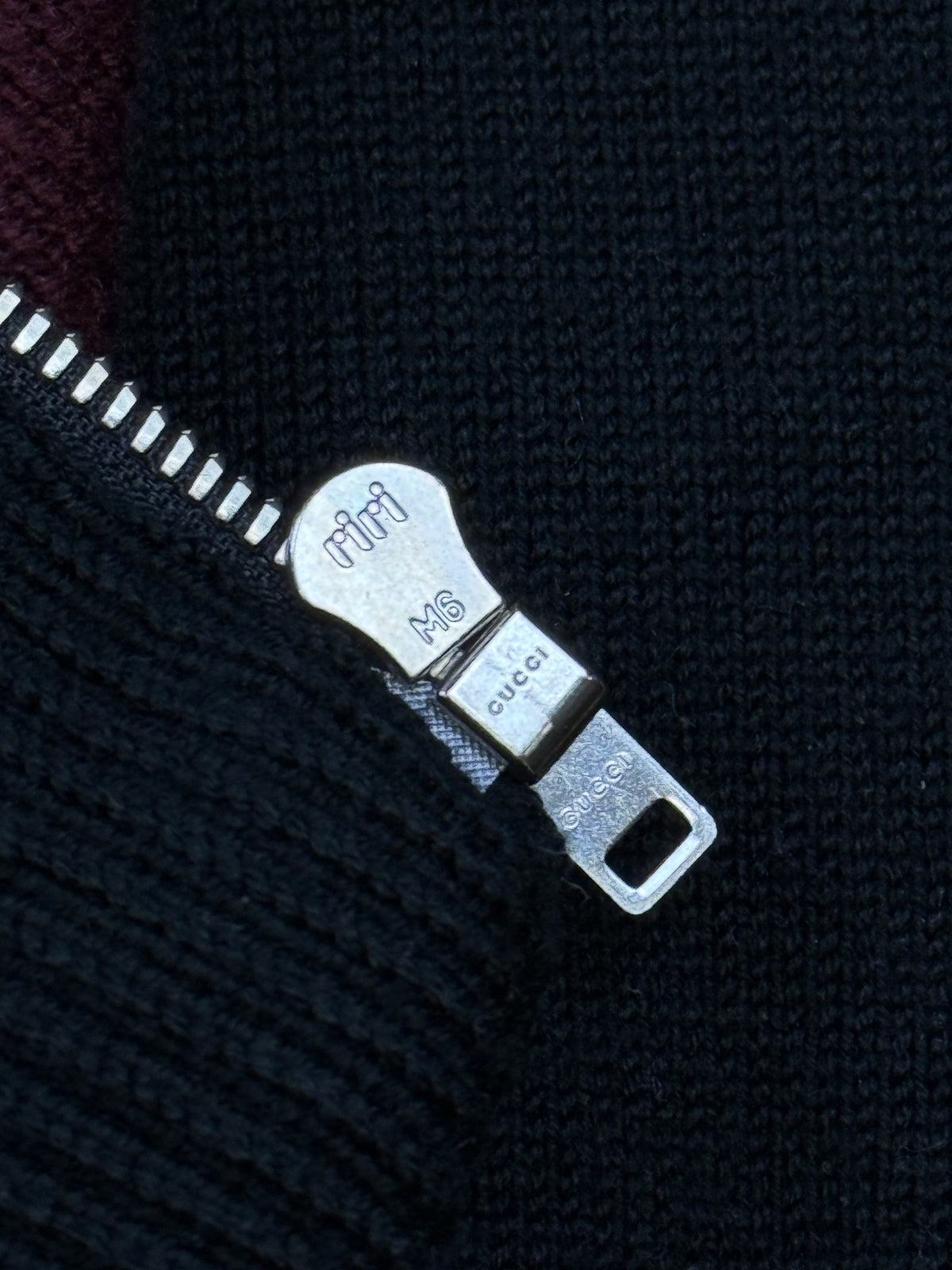 vintage Gucci sweatjacket {M}