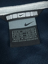 Cargar imagen en el visor de la galería, vintage Nike jersey {XL}
