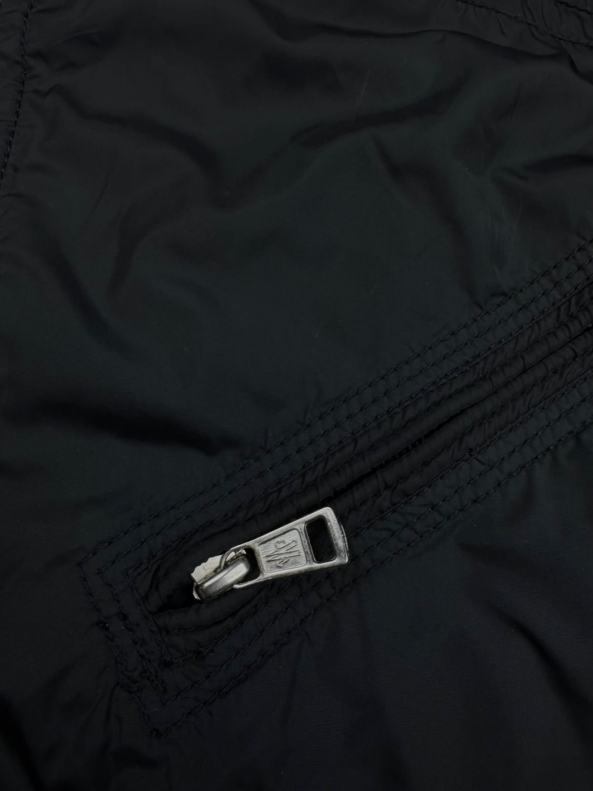 vintage black Moncler windbreaker {L}