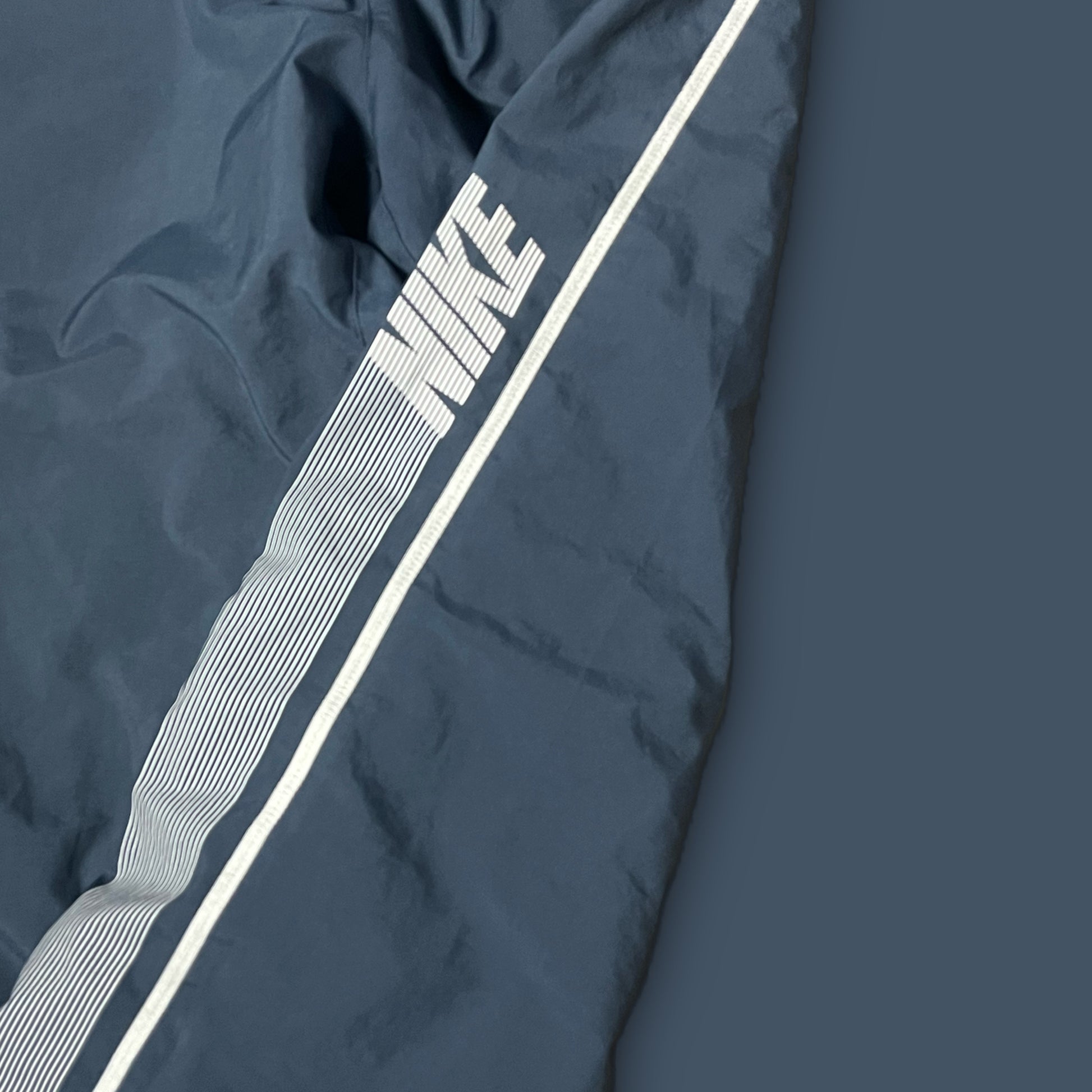 vintage Nike trackpants {M}