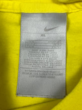 Lade das Bild in den Galerie-Viewer, vintage Nike Brasil t-shirt {XL}
