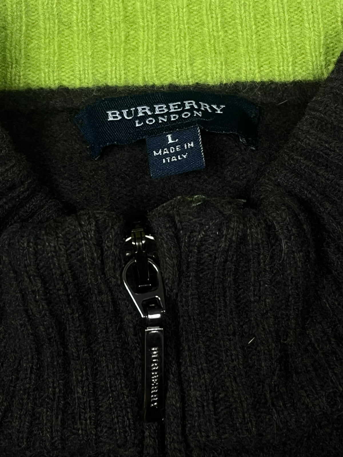 vintage Burberry halfzip {L}