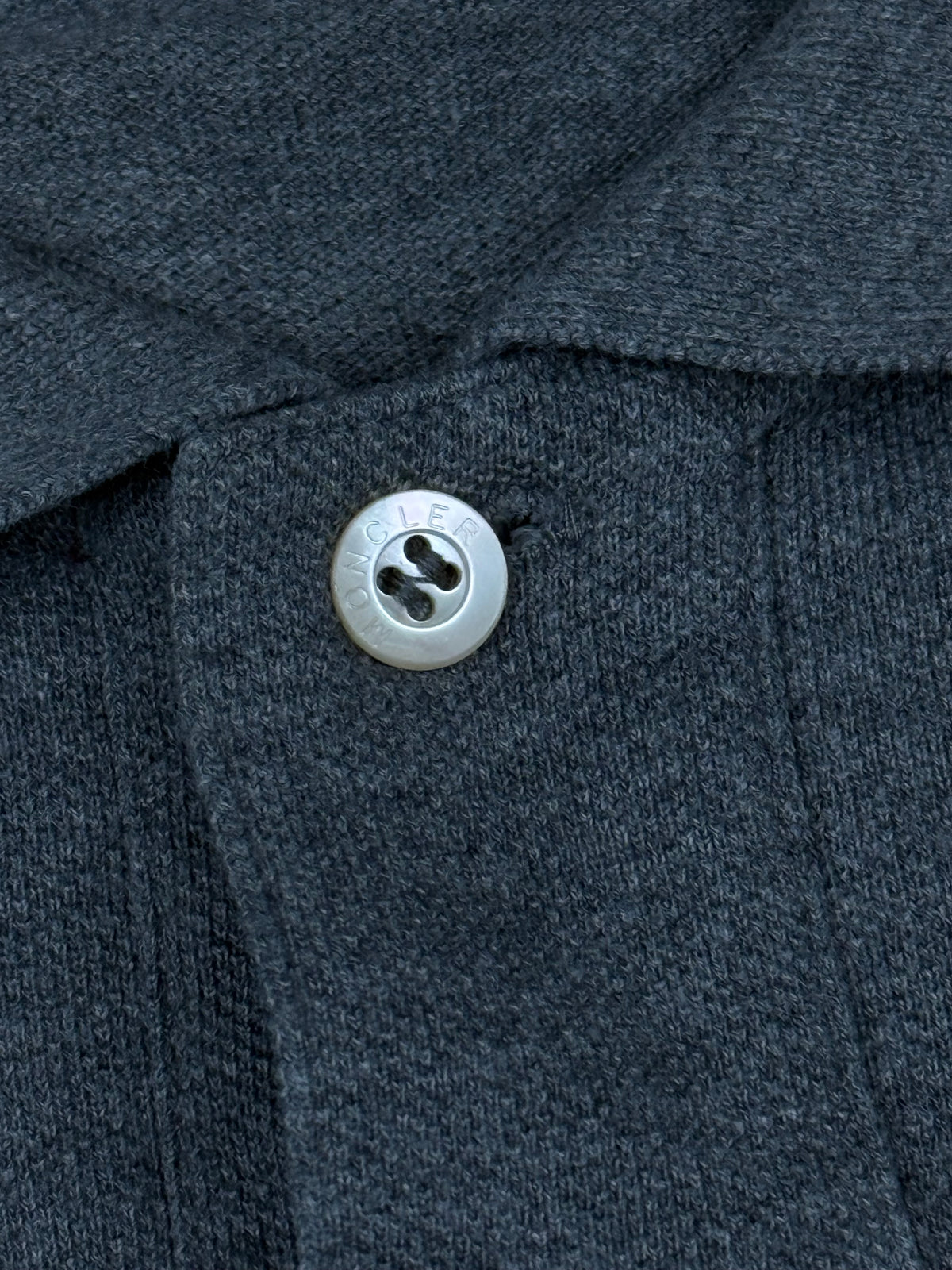 vintage Moncler polo long {XL}