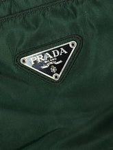 Carica l&#39;immagine nel visualizzatore di Gallery, vintage khaki Prada shoulderbag
