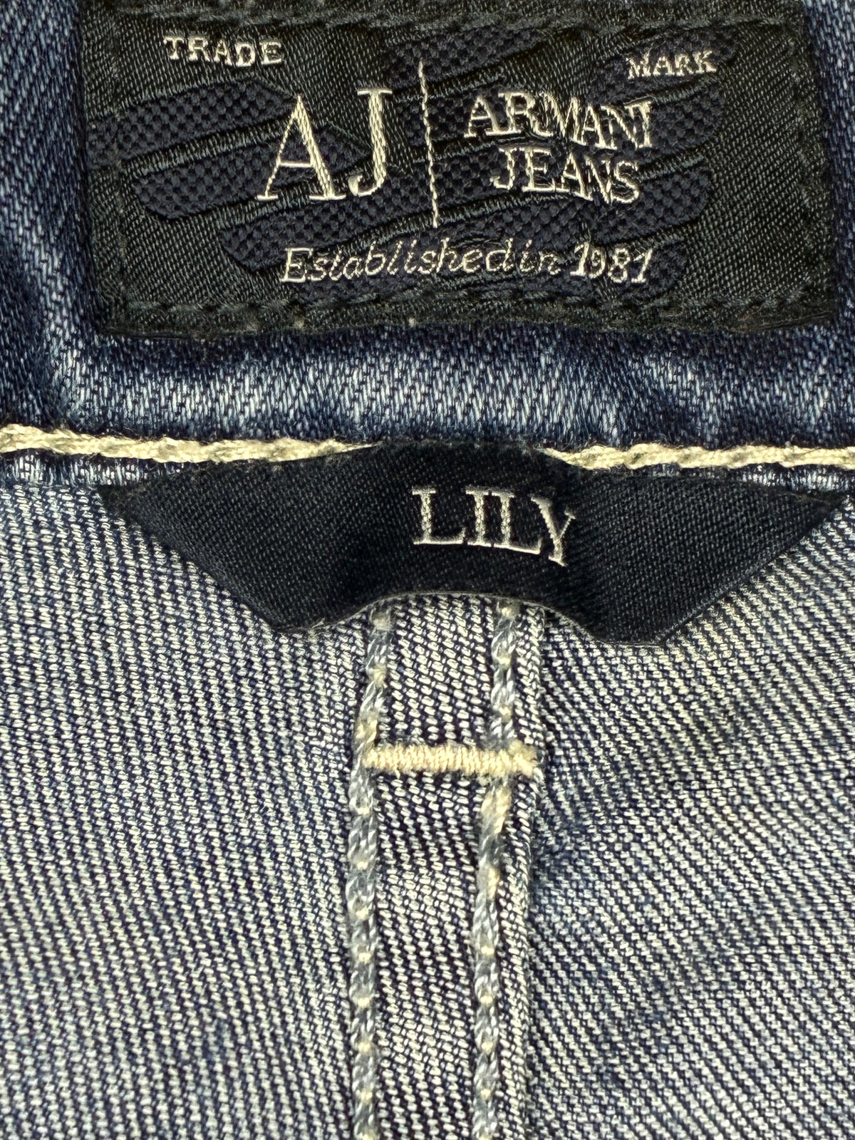 vintage Armani jeans {M}