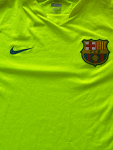 Load image into Gallery viewer, vintage Nike Fc Barcelona trainingsjersey {L}
