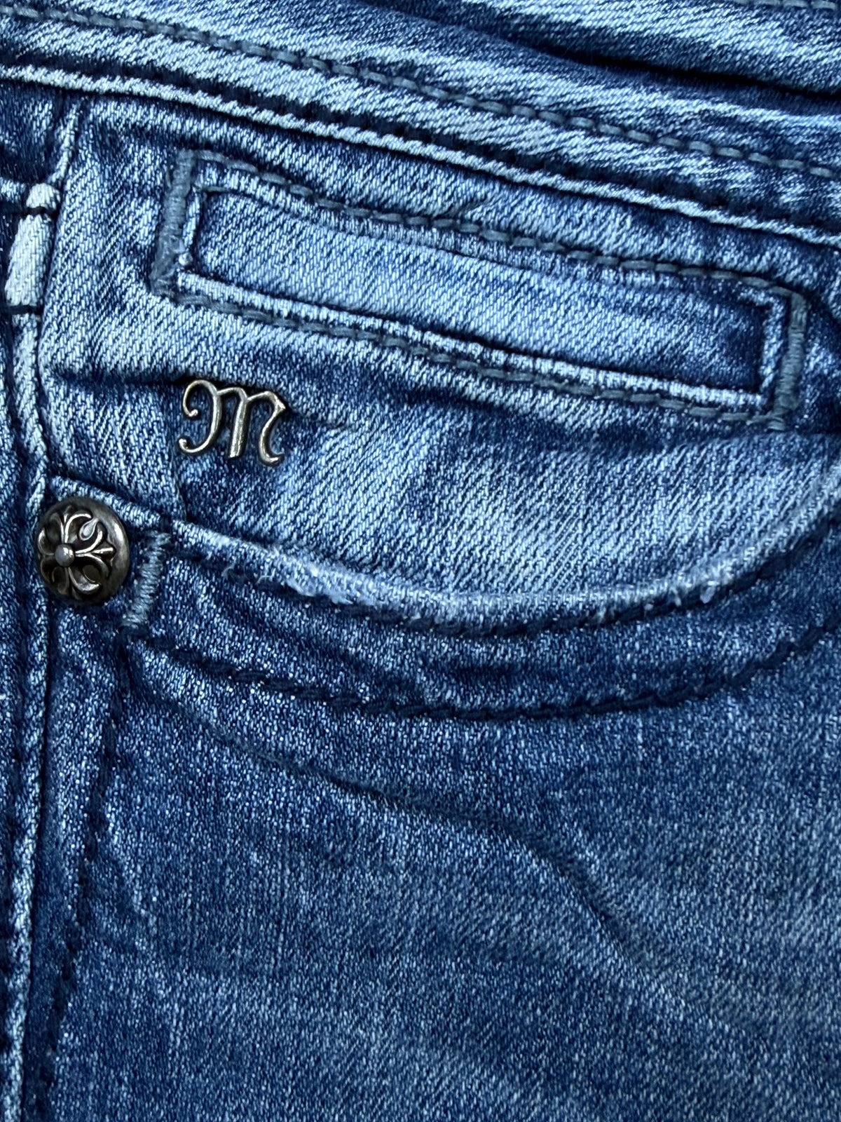 vintage Miss Me jeans {M}