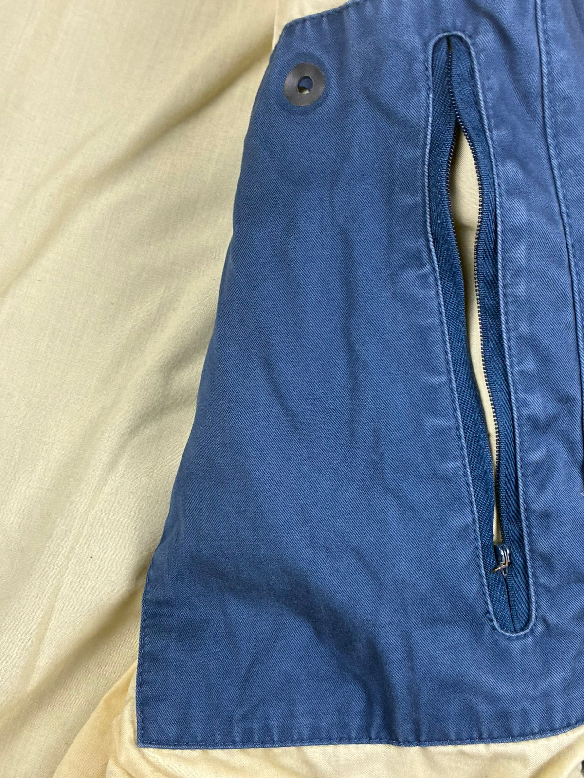 vintage Lacoste bomber {M}