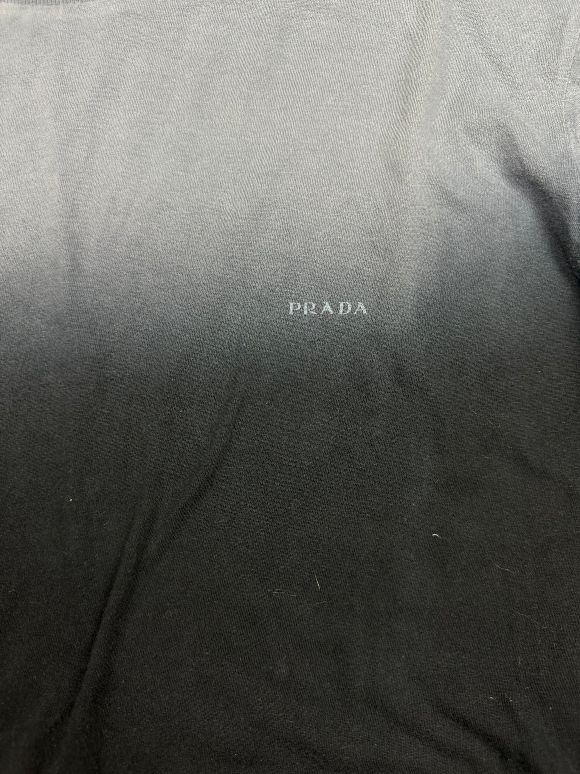 vintage Prada t-shirt {M}