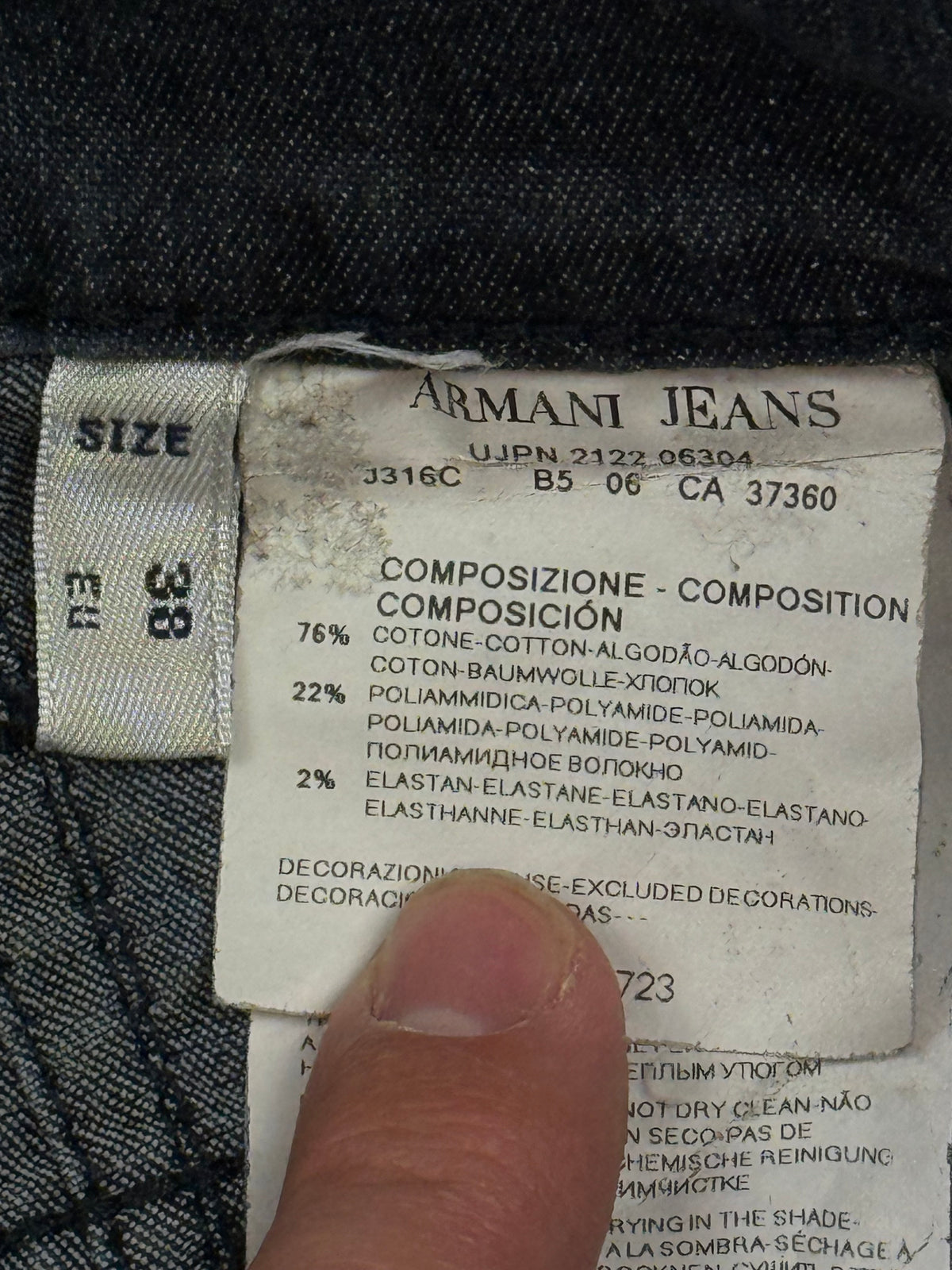 vintage Armani jeans {L}