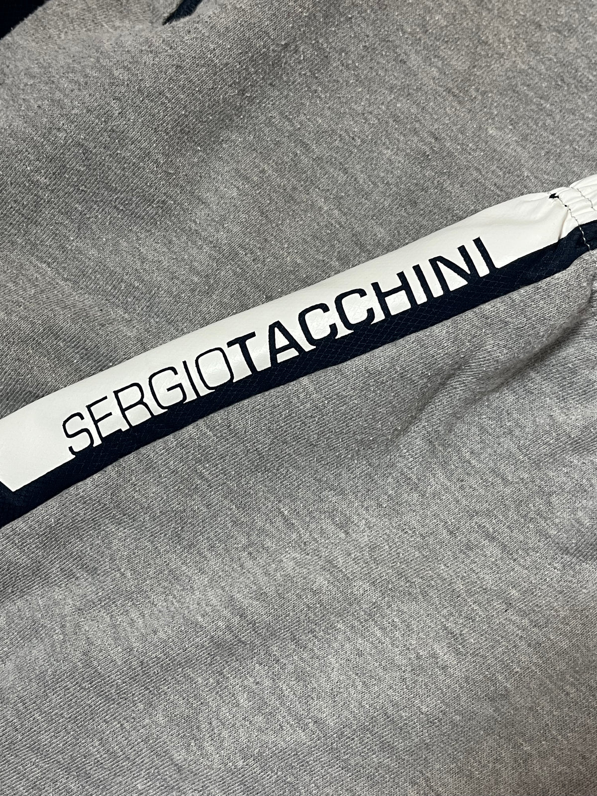 grey Sergio Tacchini joggingpants {M}