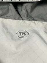 Charger l&#39;image dans la galerie, vintage white Nike TN/TUNED reversible windbreaker {M}
