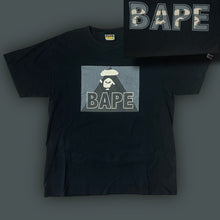 Carregar imagem no visualizador da galeria, vintage BAPE a bathing ape t-shirt {XL}
