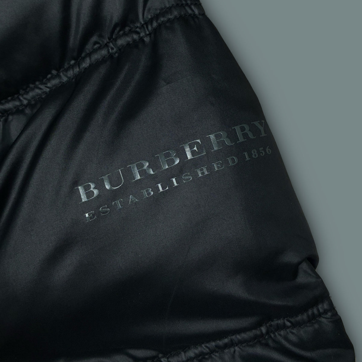 vintage Burberry winterjacket {S}