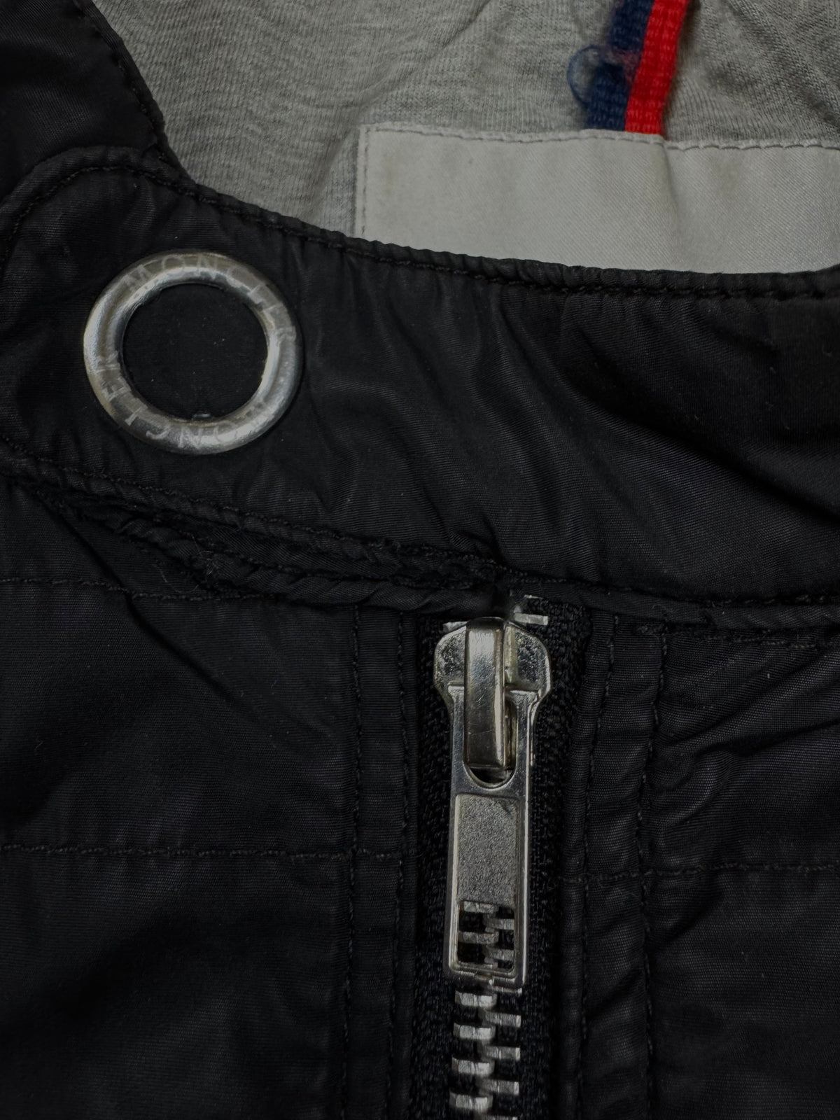 vintage Moncler windbreaker {M}