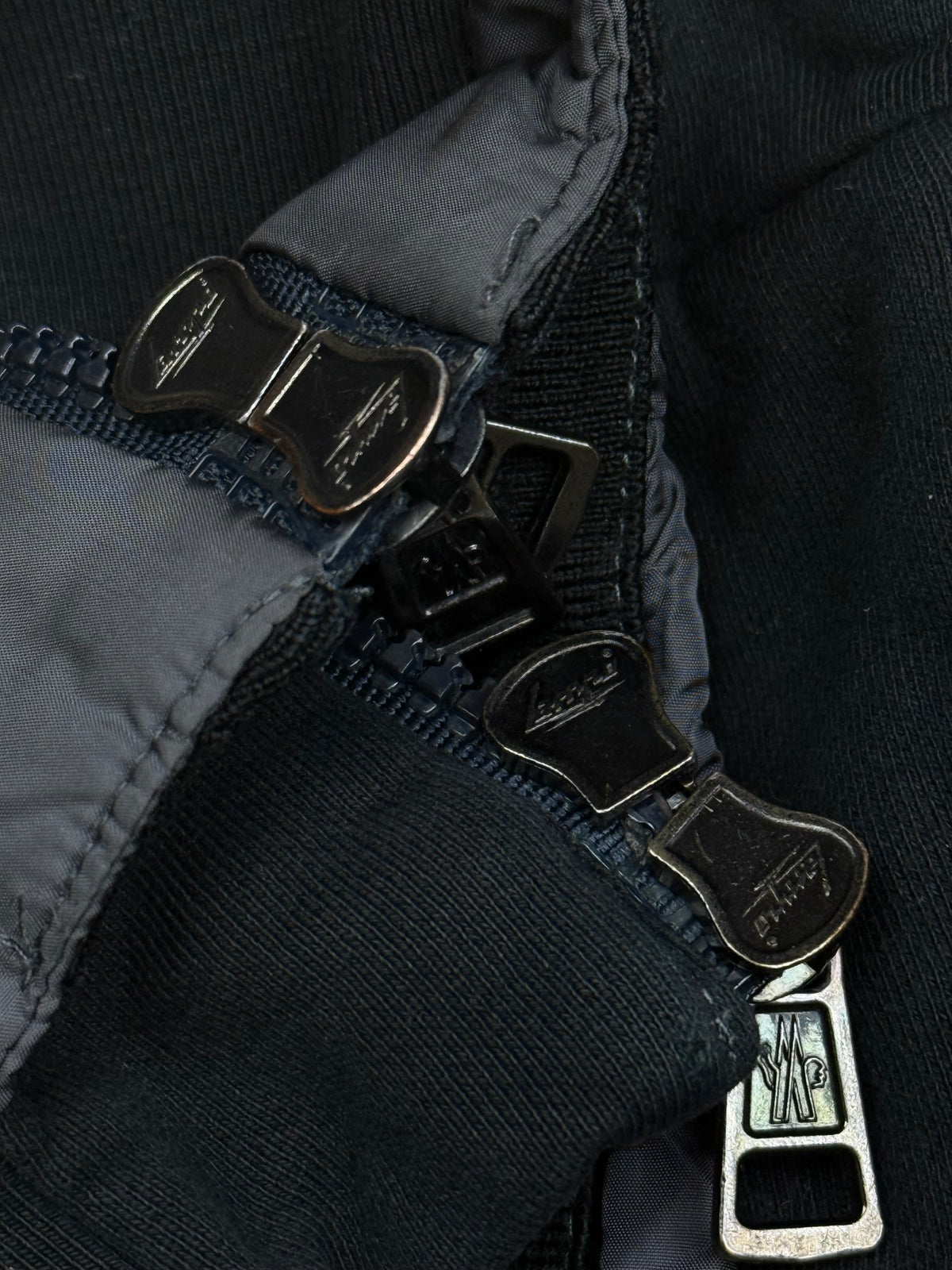 vintage Moncler sweatjacket {L}