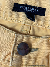 Cargar imagen en el visor de la galería, vintage Burberry pants {L}
