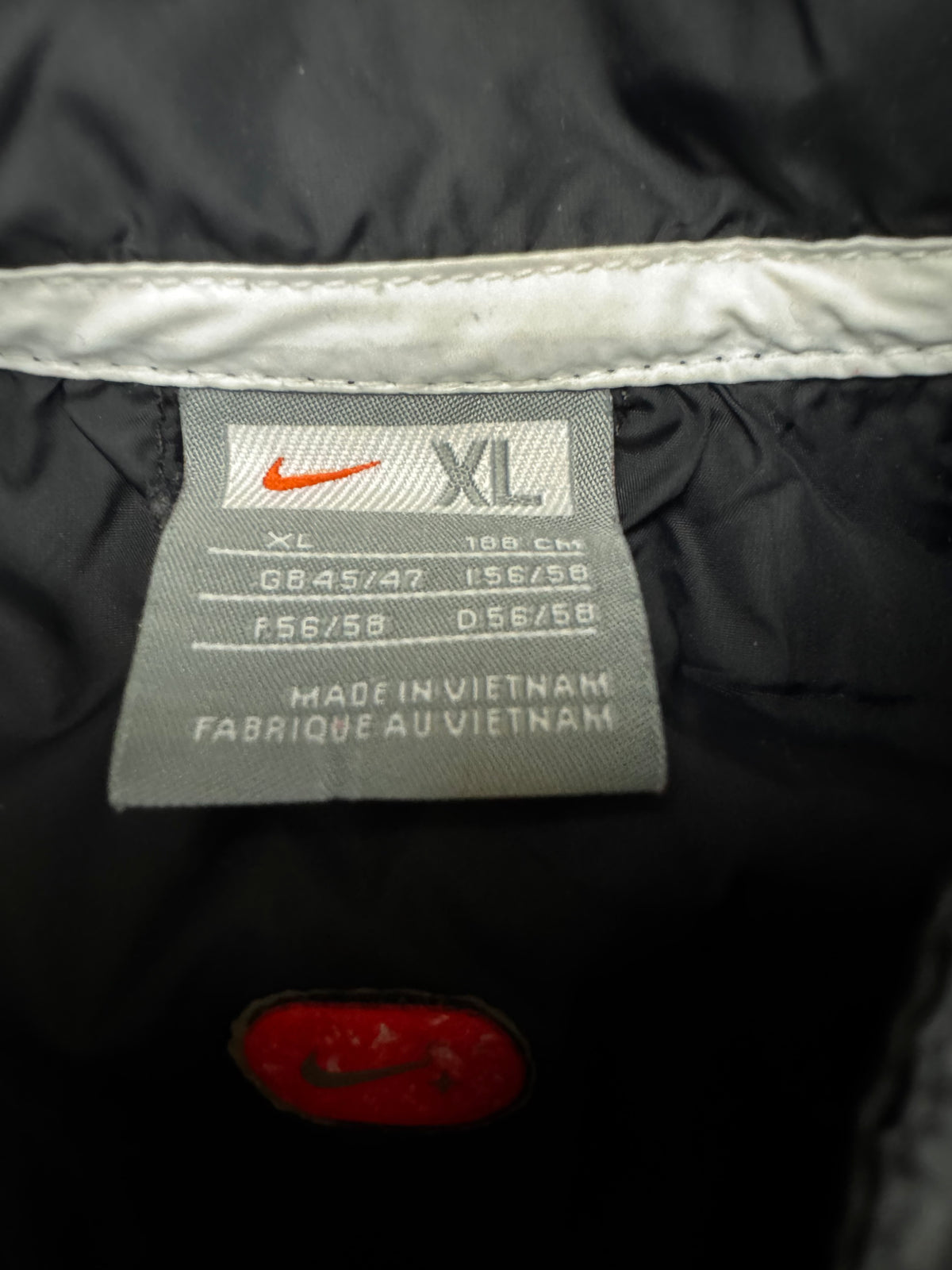 vintage Nike windbreaker {XL}