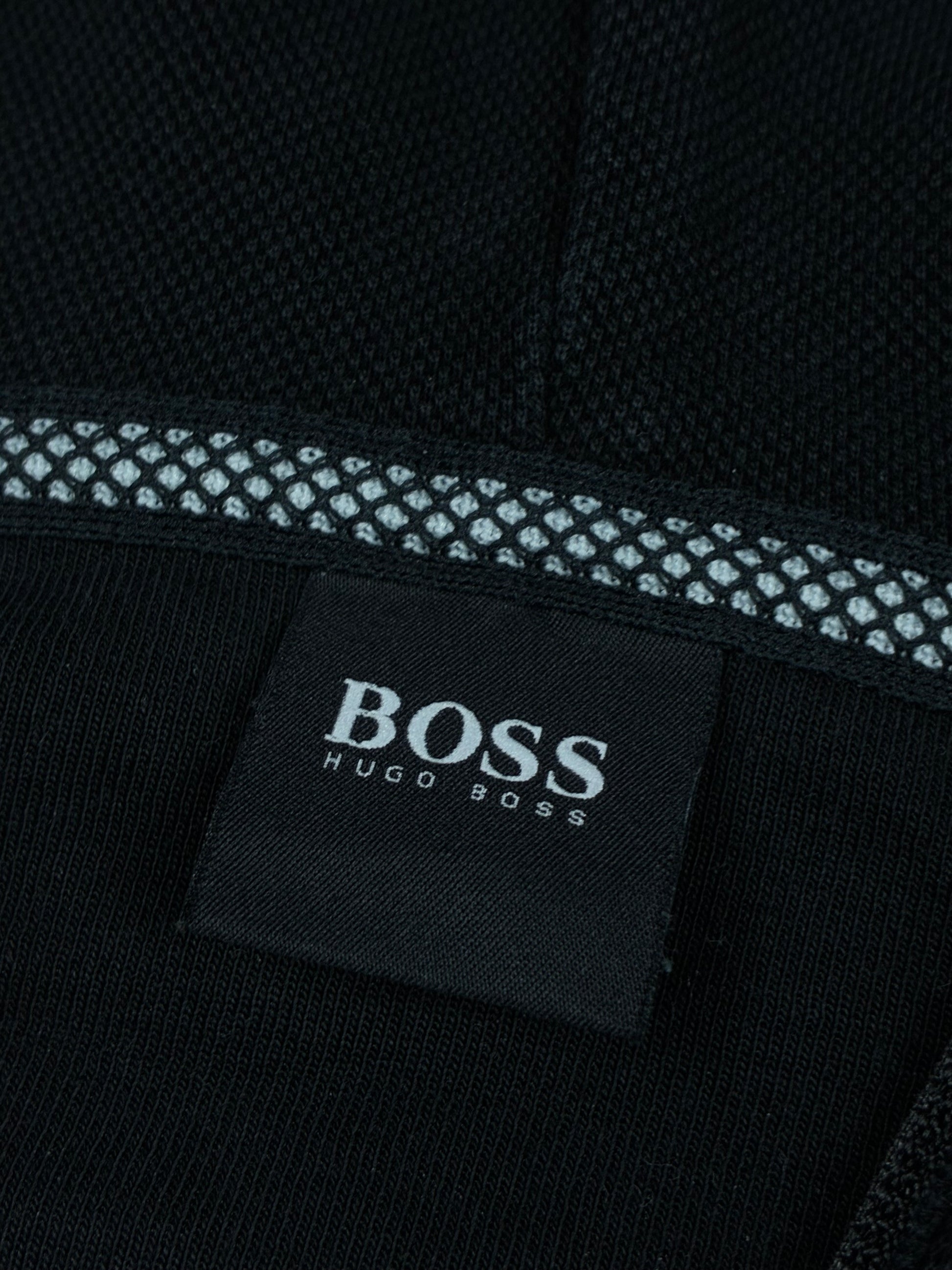 black Hugo Boss sweatjacket {M}