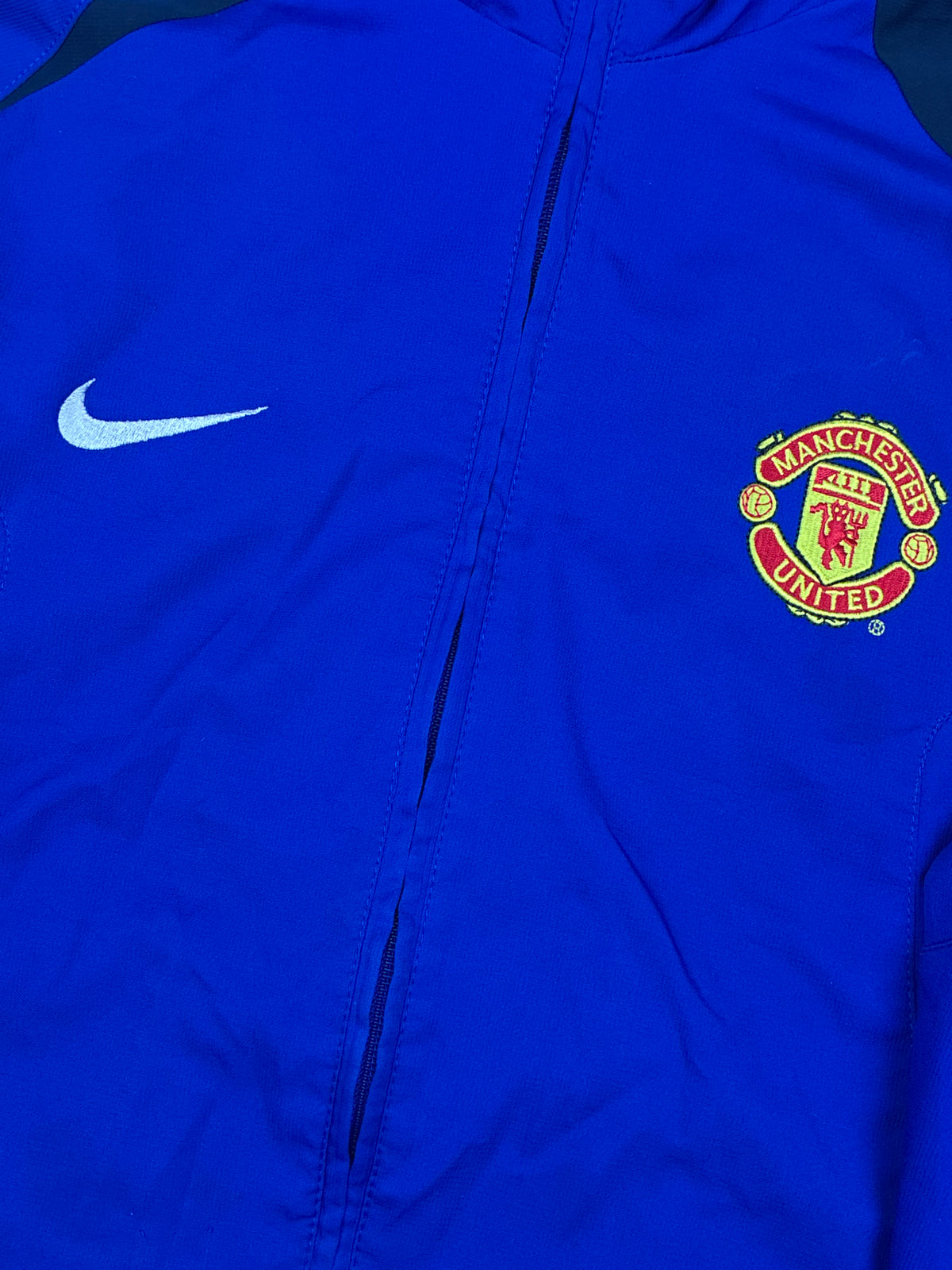 vintage Nike Manchester United windbreaker {M}