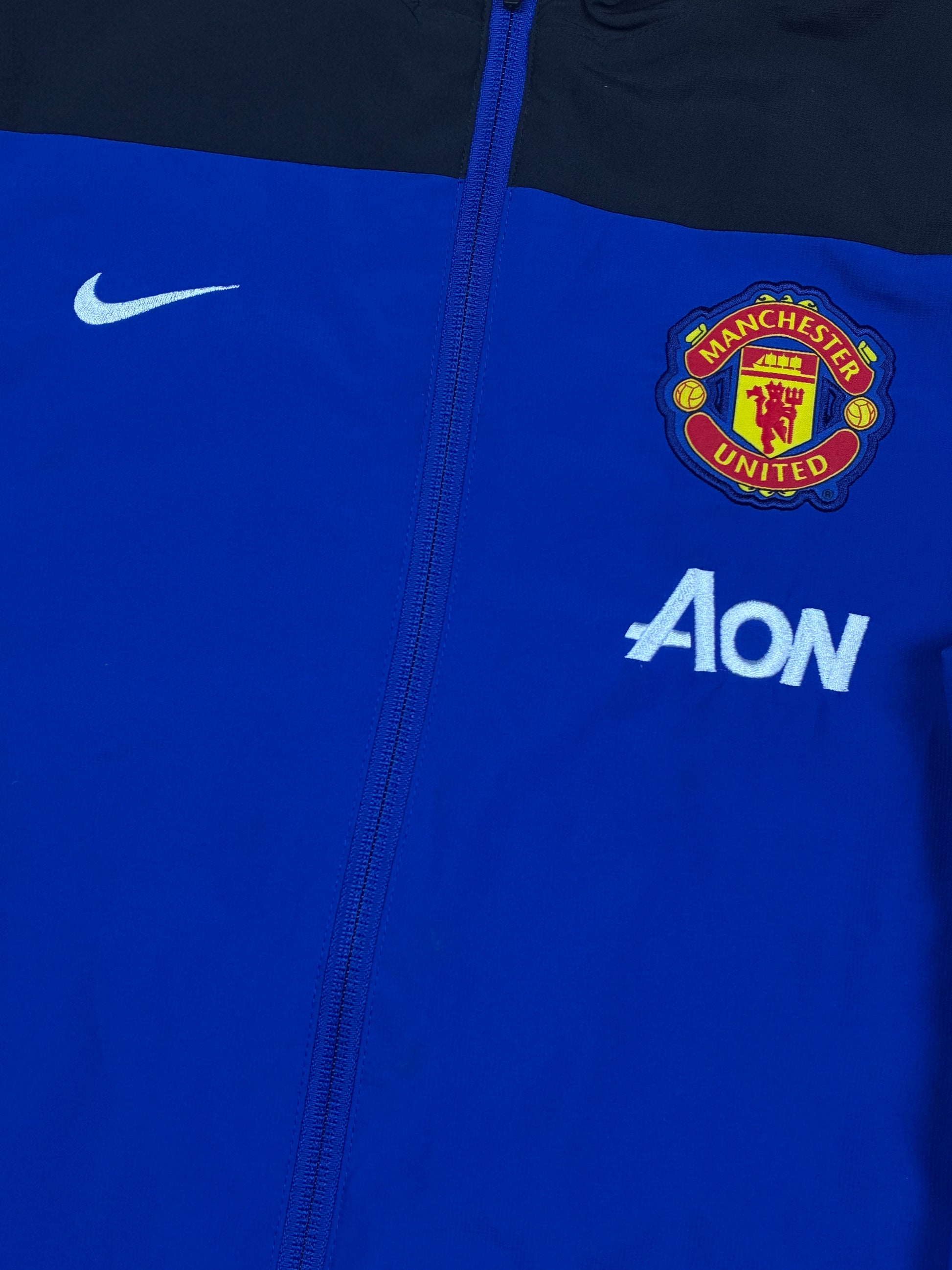 vintage Nike Manchester United windbreaker {S}