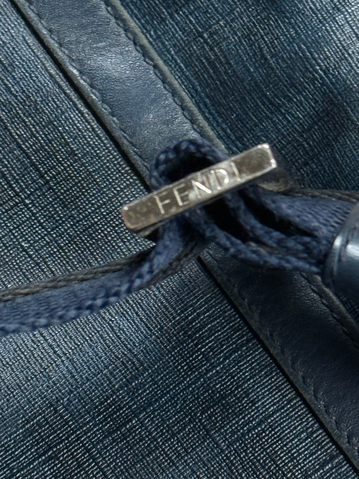 vintage Fendi slingbag