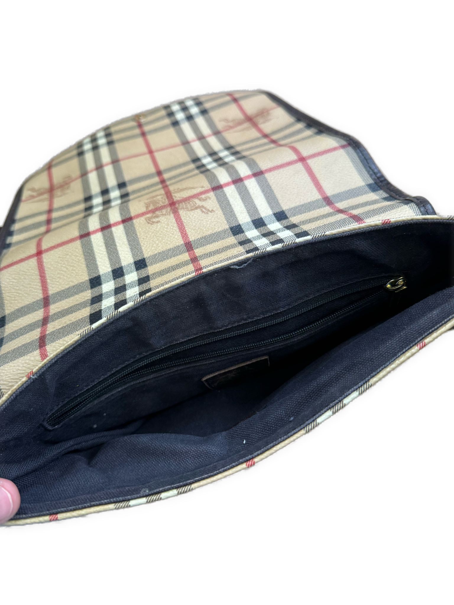 vintage Burberry slingbag