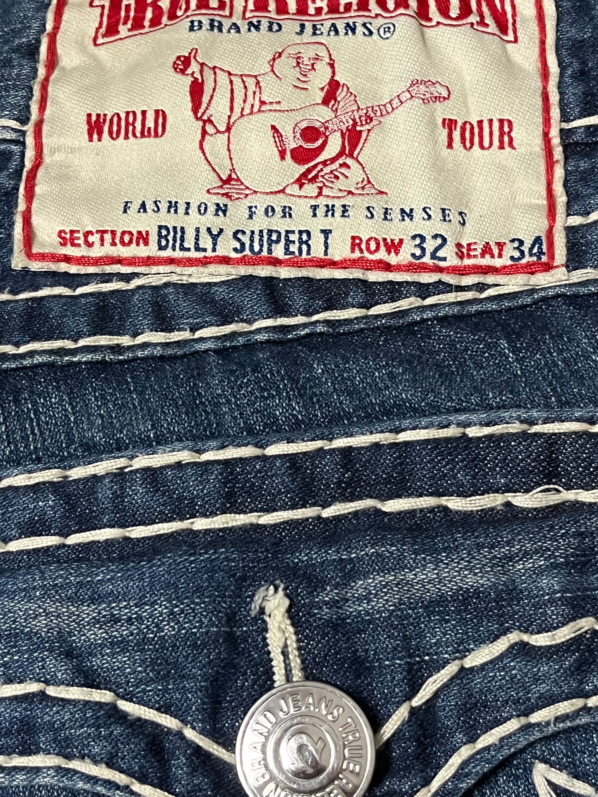 vintage True Religion jeans {M-L}