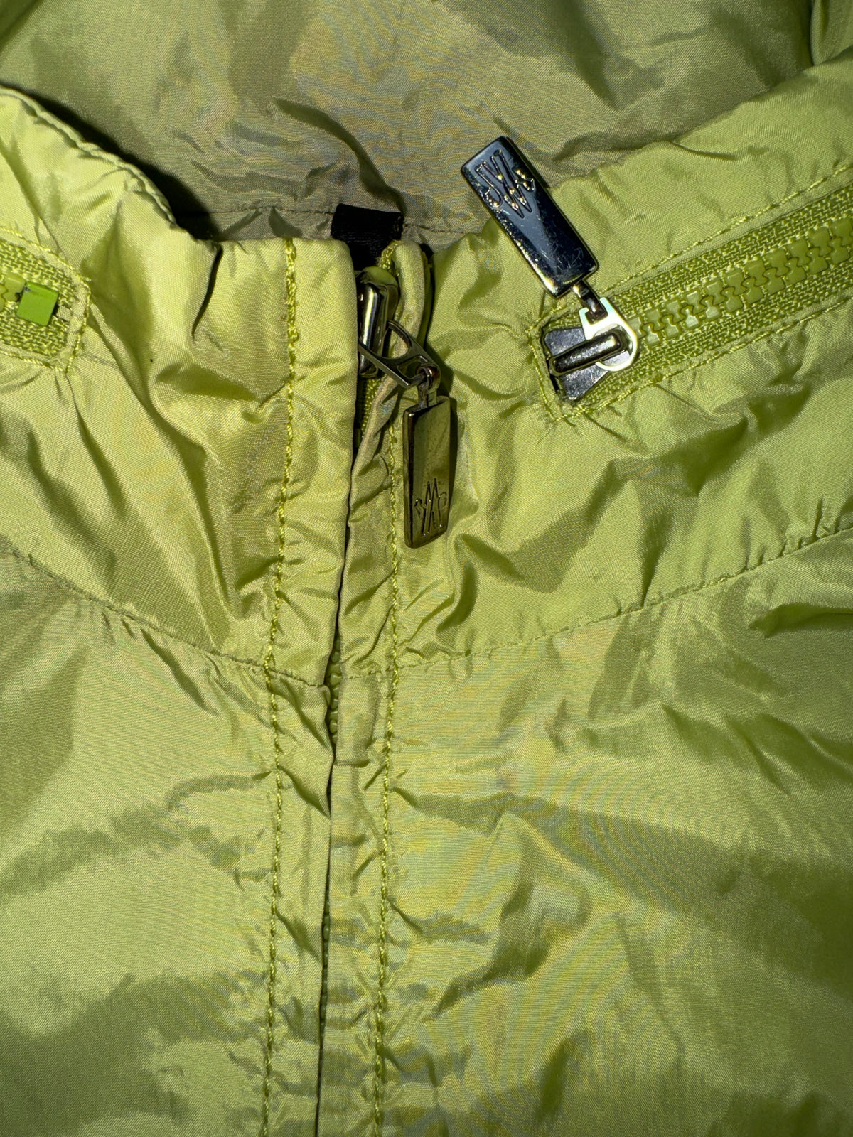 vintage Moncler windbreaker {XS}