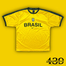 Load image into Gallery viewer, vintage Nike BRASIL spellout jersey {M}
