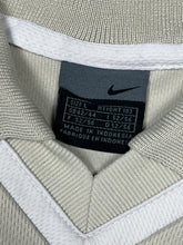 Carica l&#39;immagine nel visualizzatore di Gallery, vintage Nike jersey {L}
