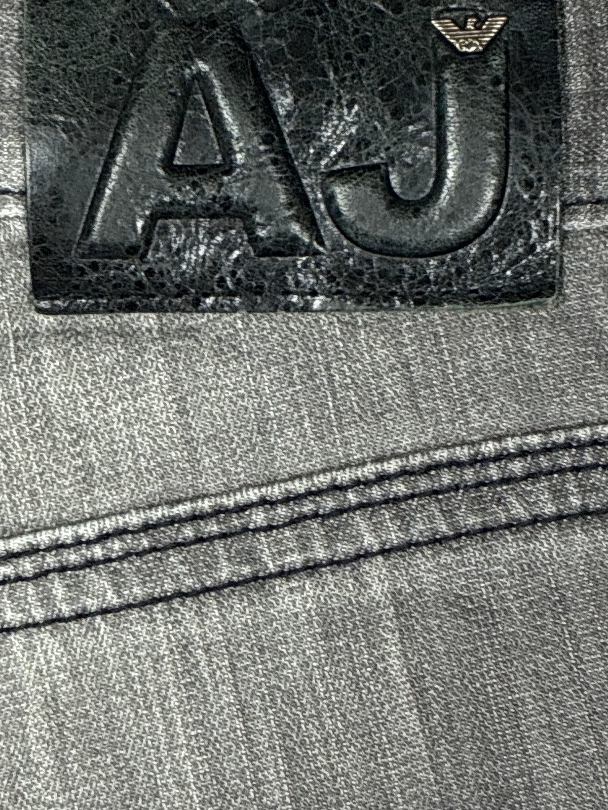 vintage Armani jeans {M}