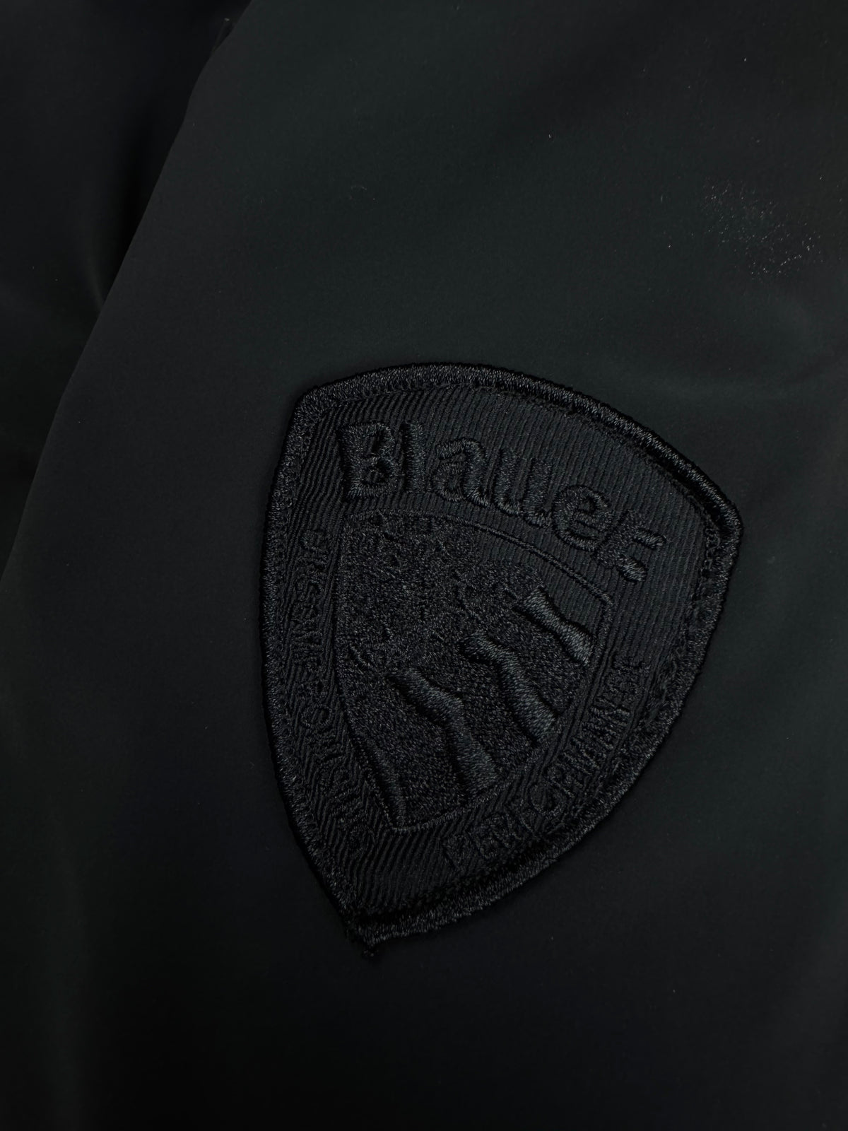 black Blauer winterjacket {S}
