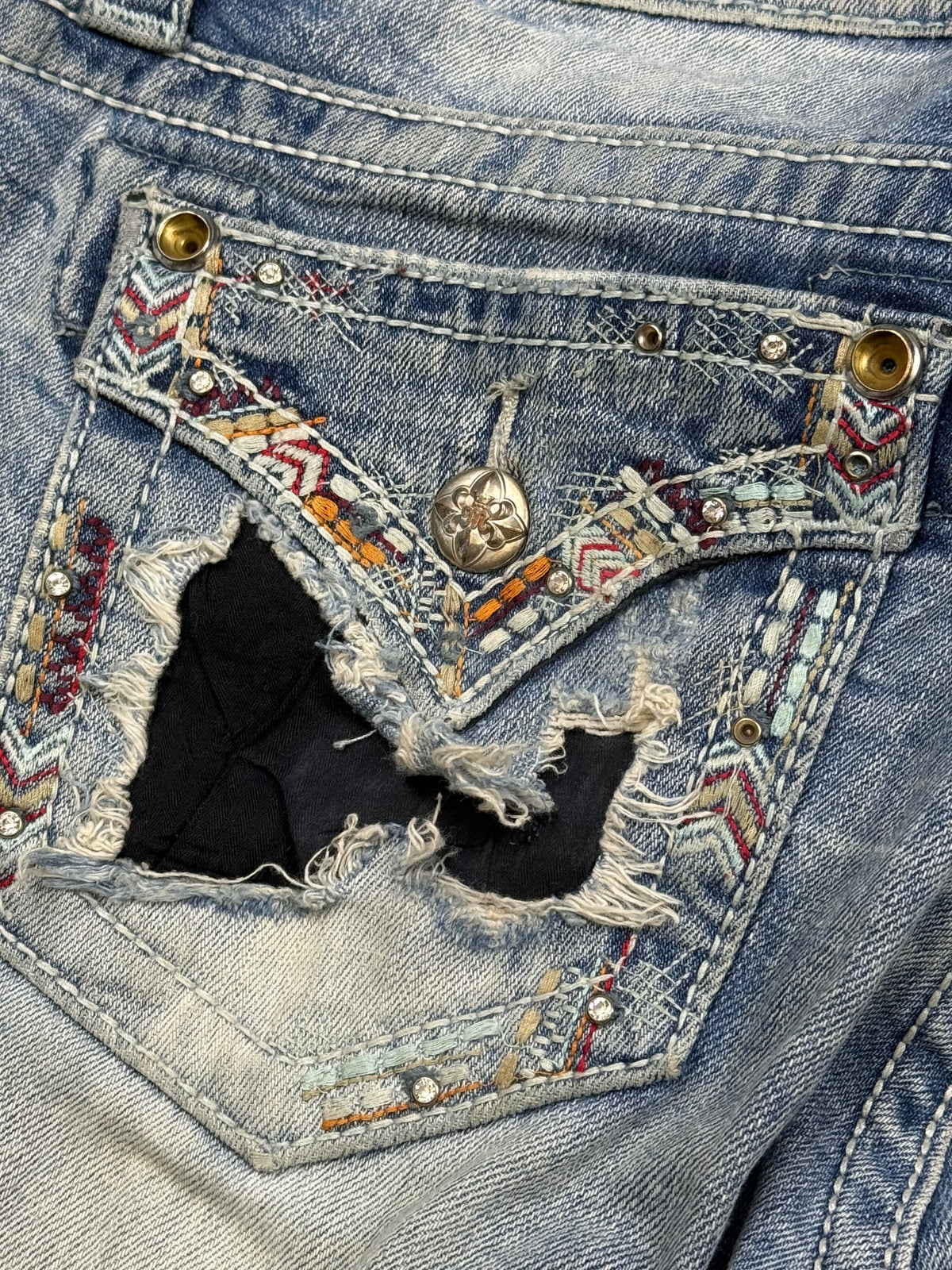 vintage Miss Me jeans {M}