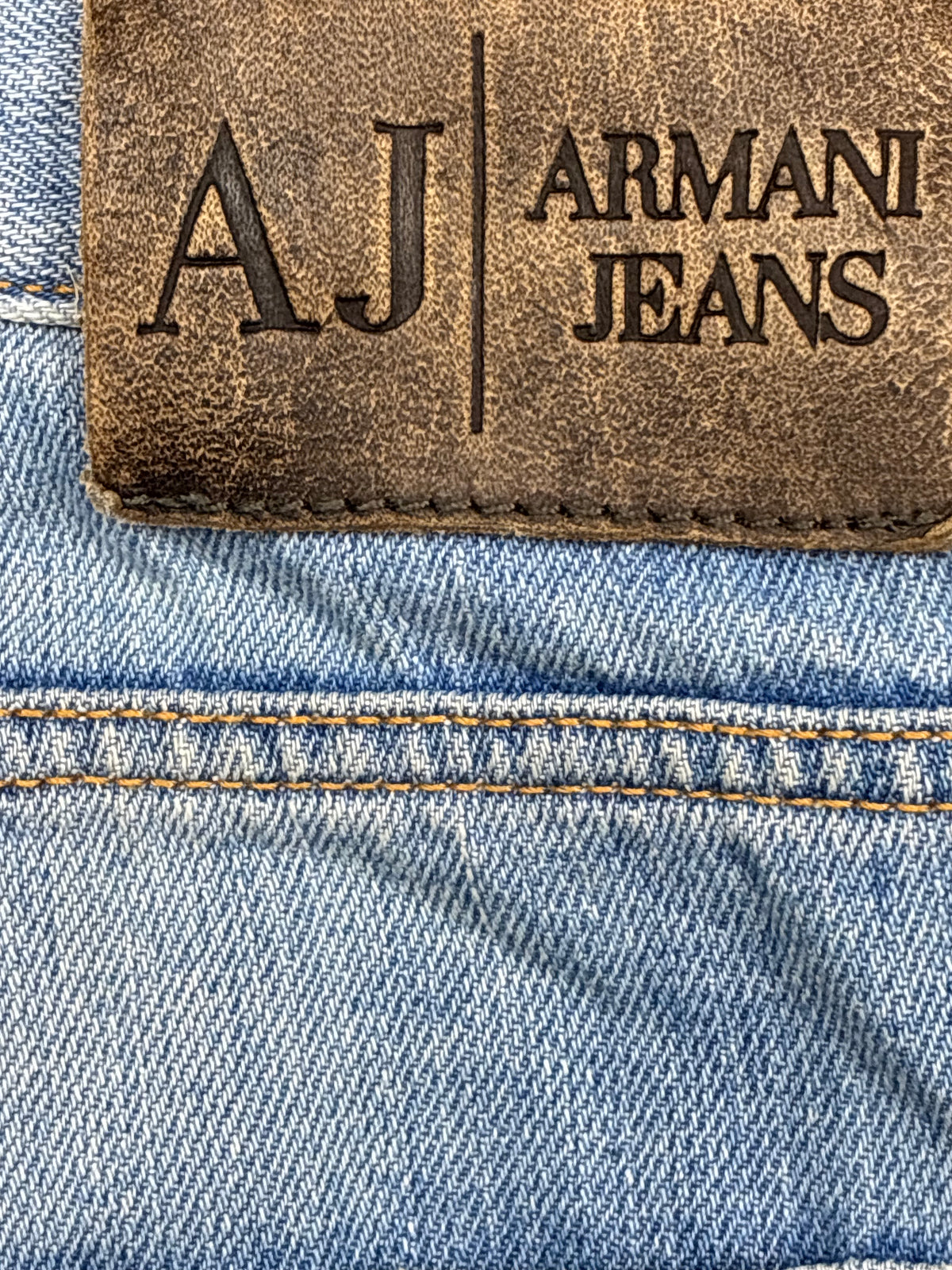 vintage Armani jeans {M}