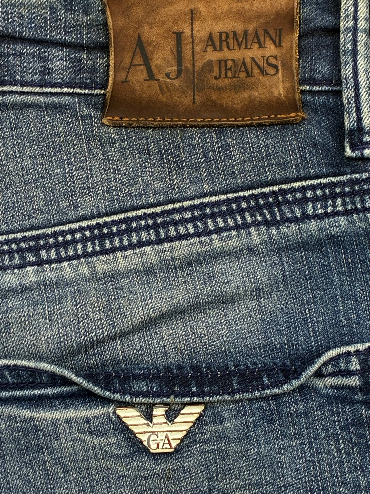 vintage Armani jeans {M}