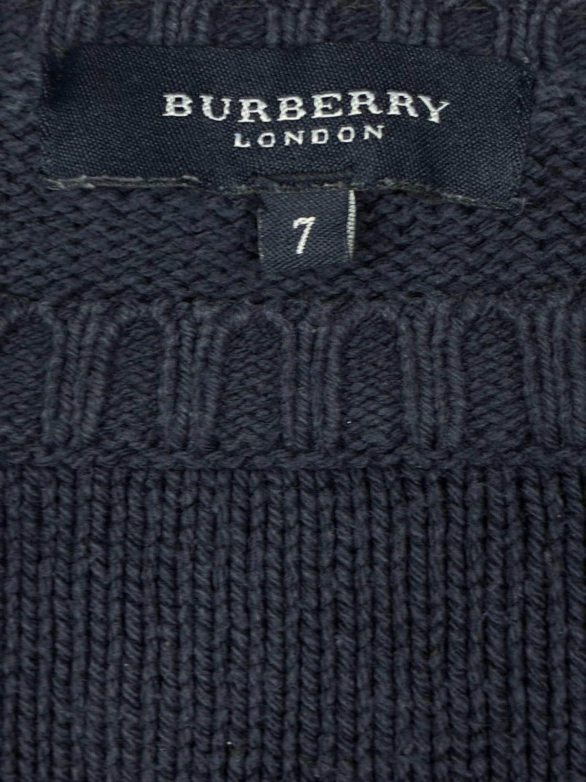 vintage Burberry knittedsweater {XL}