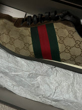 Cargar imagen en el visor de la galería, vintage Gucci sneaker {43}
